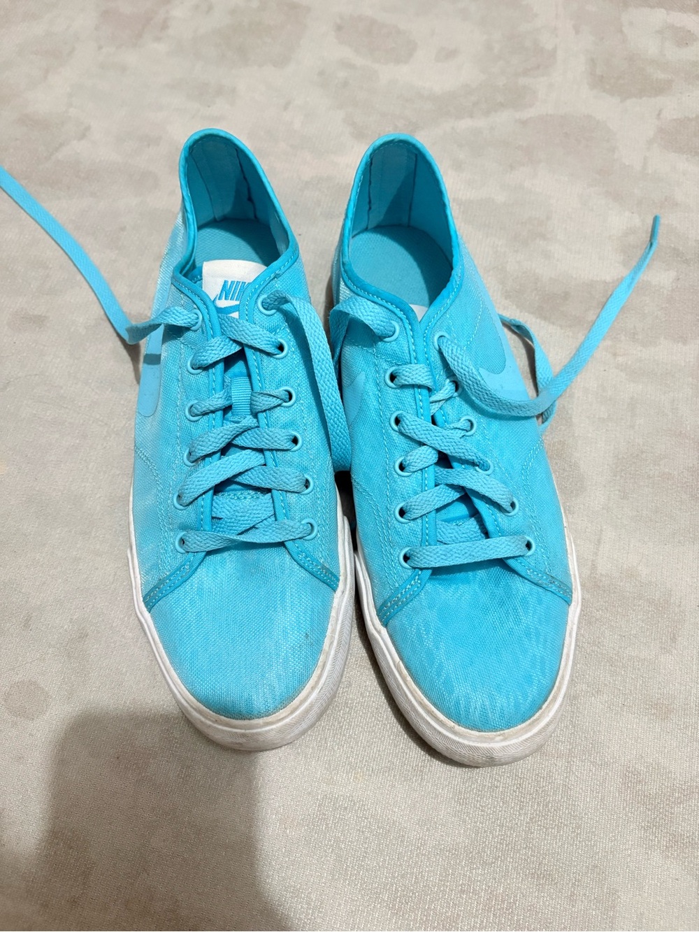 Nike Women's Bright Turquoise Low-Top Sneakers